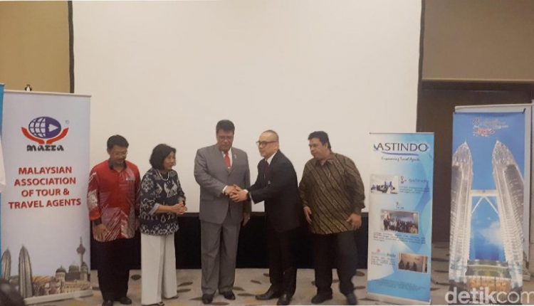 أوصاف السياح الإندونيسيين عند السفر إلى ماليزيا