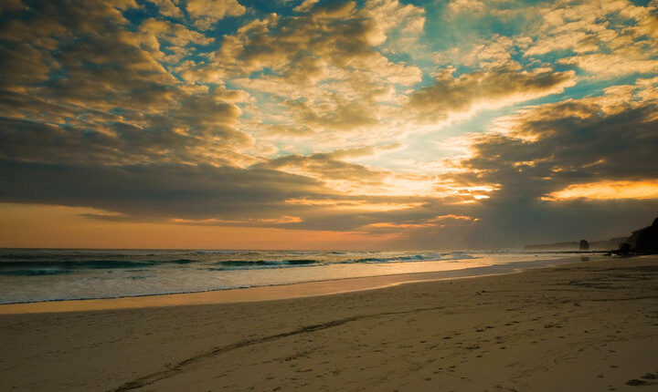 شاطئ مباوانا، سومبا