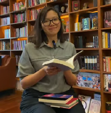 ناومي ميدوري